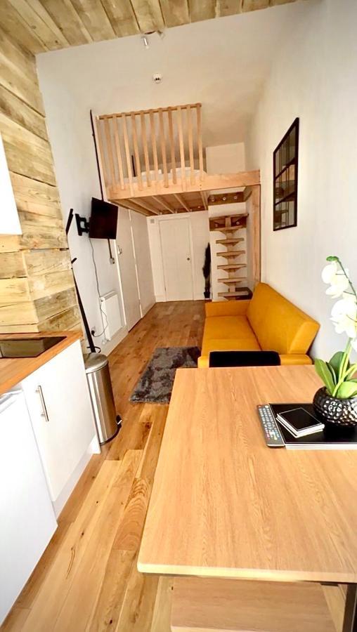 Flat 8, 10 St Johns